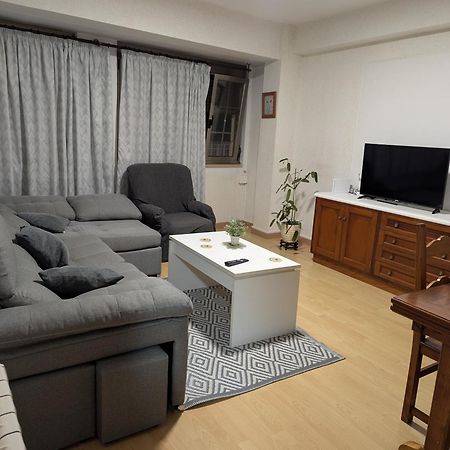 Nemes Cee Exterior foto